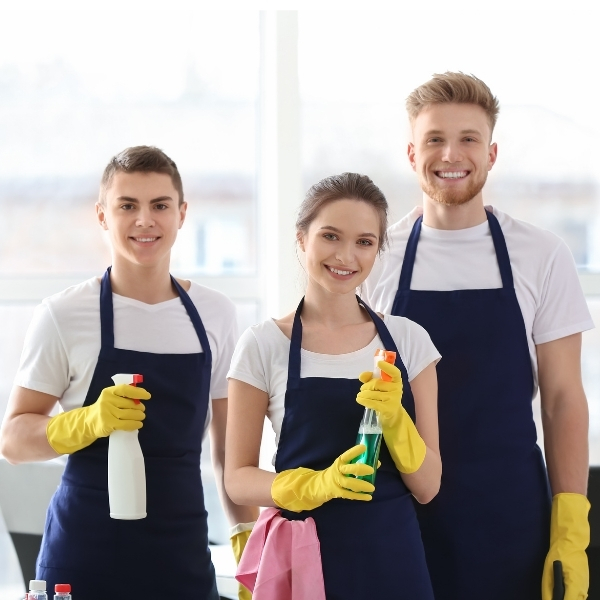 Crestwell Facilities commercial cleaner preparing a professional space